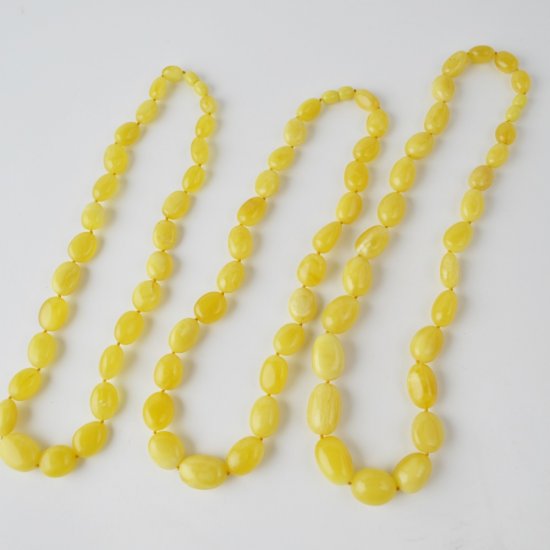 Olive butter Baltic amber necklace